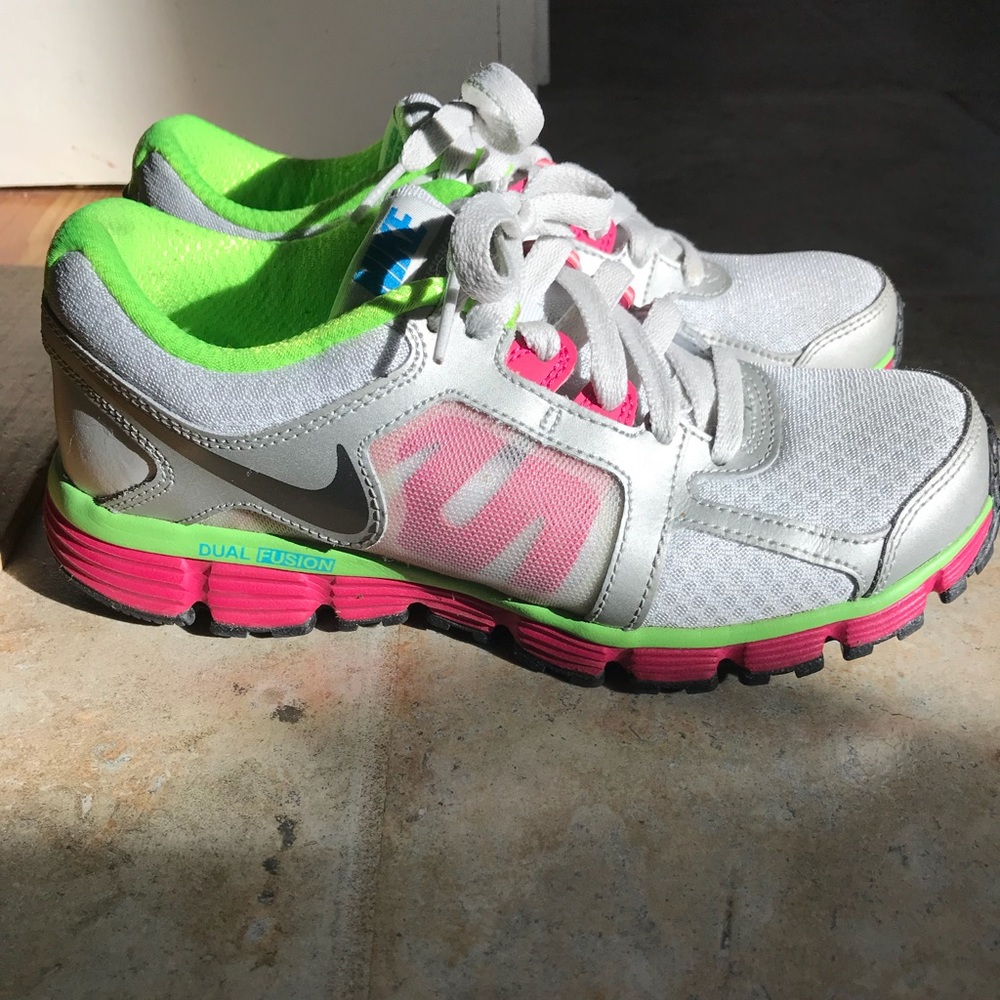 Nike duel fusion lady’s shoes